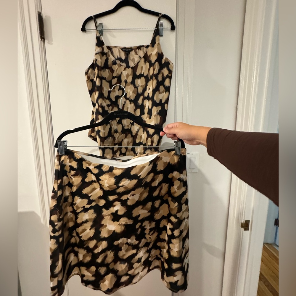 Banana Republic matching tank top camisole & mini skirt , size L
